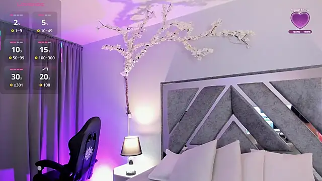 jasmincollin  online show from December 23, 3:15 am