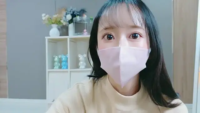 Kurumi chan  online show from November 3, 8:15 am