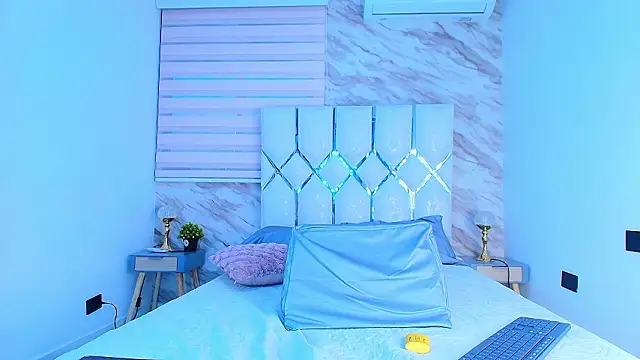 collet 1 online show from February 11, 12:10 pm