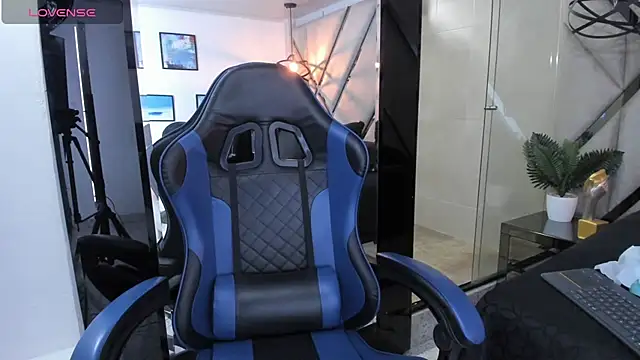 Ely09  online show from April 20, 9:27 pm