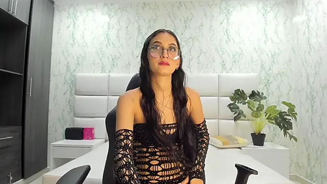 ValerySkinnyy online show from October 10, 11:26 pm