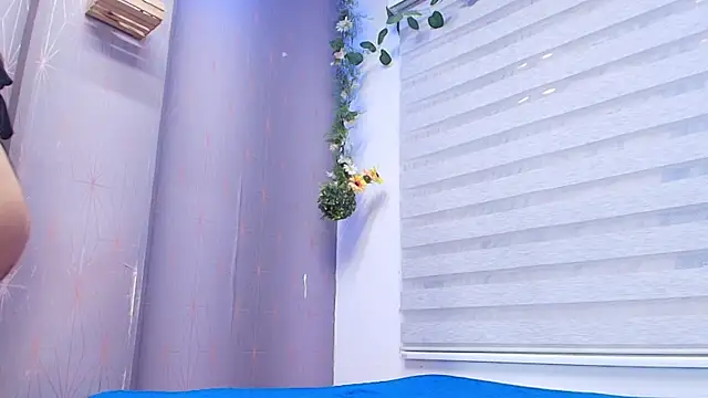 sofi hils online show from September 17, 11:56 am