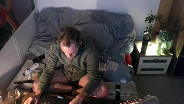 EdelHolz91 online show from November 28, 3:14 pm