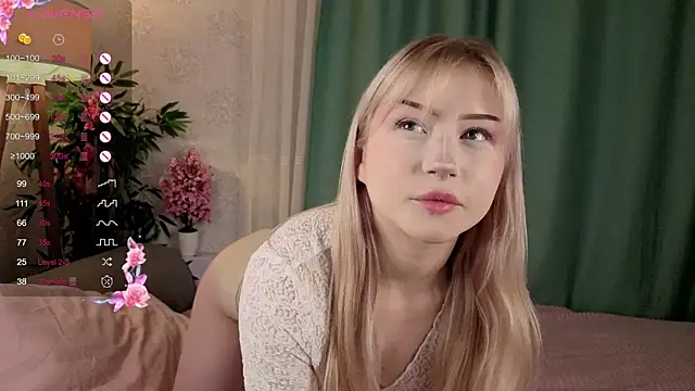 AudieKaemmerer online show from October 6, 4:37 pm