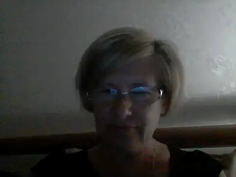 Snapshot of LucyLewisX chatting on September 12, 7:03 pm LucyLewisX online show from September 12, 7:03 pm