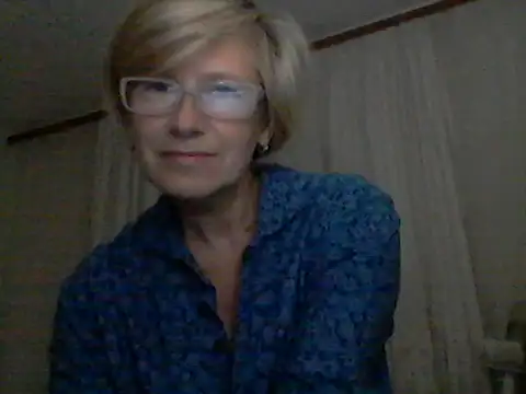 Snapshot of LucyLewisX chatting on October 10, 8:08 pm LucyLewisX online show from October 10, 8:08 pm
