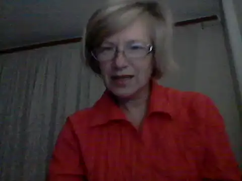 Snapshot of LucyLewisX chatting on October 25, 9:09 pm LucyLewisX online show from October 25, 9:09 pm