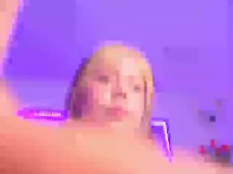 Snapshot of HanniRoss chatting on November 14, 11:46 pm HanniRoss online show from November 14, 11:46 pm