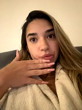 ItalianGirl online show from October 5, 10:29 pm