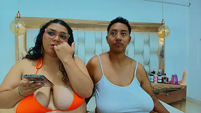 TiffantyAndStacy online show from September 24, 8:23 pm