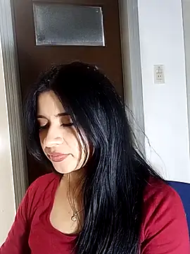 ValerieLove  online show from September 27, 7:30 pm