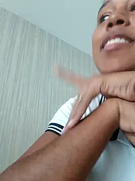 MoniqueMulberry online show from November 25, 7:47 pm