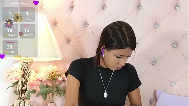 Snapshot of CaterinaRomano chatting on September 11, 8:31 pm CaterinaRomano online show from September 11, 8:31 pm