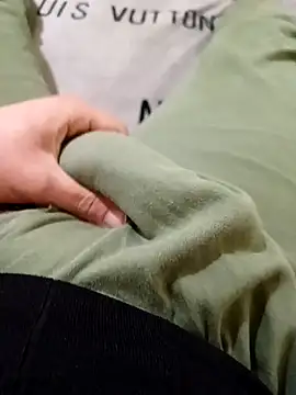 anis3g4 online show from February 14, 7:32 pm