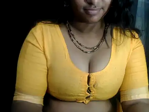 Snapshot of DearKimmi chatting on January 14, 6:28 pm DearKimmi online show from January 14, 6:28 pm