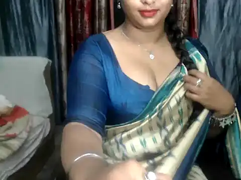 Snapshot of DearKimmi chatting on February 12, 8:18 pm DearKimmi online show from February 12, 8:18 pm