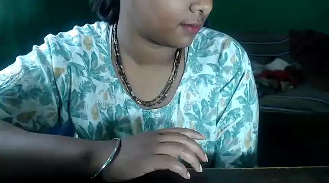 Snapshot of DearKimmi chatting on March 6, 6:48 pm DearKimmi online show from March 6, 6:48 pm