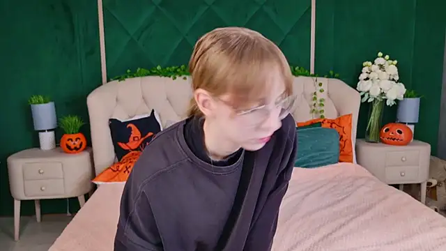 Beverly Gomes online show from October 27, 6:39 am