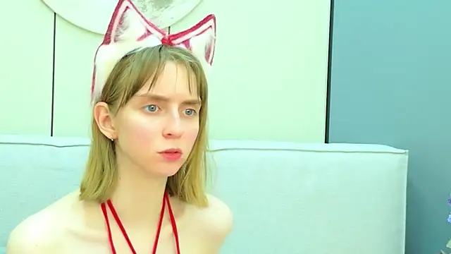 Beverly Gomes online show from April 21, 5:50 pm