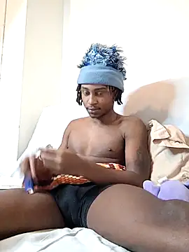 DarkSkinStroker online show from February 15, 9:44 pm