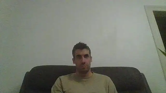 JulioIsHere4you online show from November 5, 7:58 pm