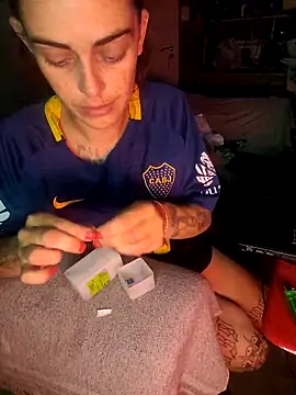 Snapshot of Almendrasexy chatting on November 1, 8:05 am Almendrasexy online show from November 1, 8:05 am