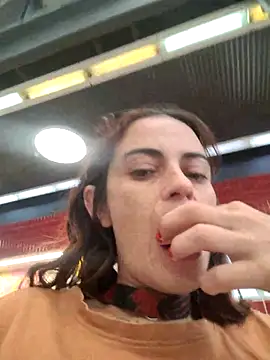 Snapshot of Almendrasexy chatting on November 2, 4:53 pm Almendrasexy online show from November 2, 4:53 pm