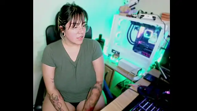 PinkDenial online show from October 1, 2:50 am