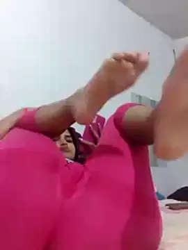 Snapshot of danilyns chatting on April 11, 5:23 am danilyns online show from April 11, 5:23 am