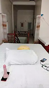 JunCii online show from March 22, 6:22 pm