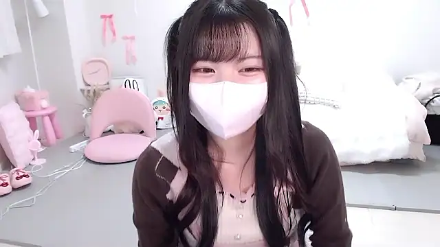 moka-neko online show from December 3, 1:20 pm