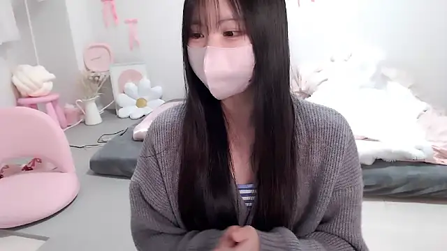 moka-neko online show from February 13, 1:18 pm