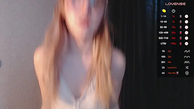 Snapshot of ohmycheryl chatting on December 15, 7:56 am ohmycheryl online show from December 15, 7:56 am