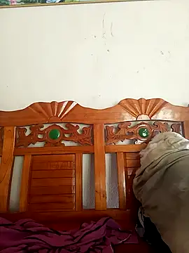 Snapshot of siki-00 chatting on September 15, 2:44 am siki-00 online show from September 15, 2:44 am