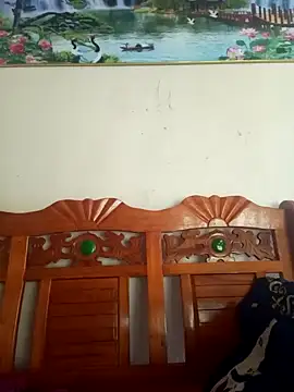 Snapshot of siki-00 chatting on October 4, 1:47 am siki-00 online show from October 4, 1:47 am