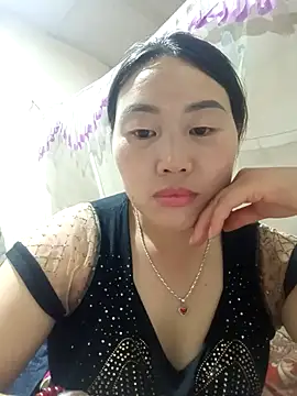 Snapshot of siki-00 chatting on October 18, 3:24 pm siki-00 online show from October 18, 3:24 pm
