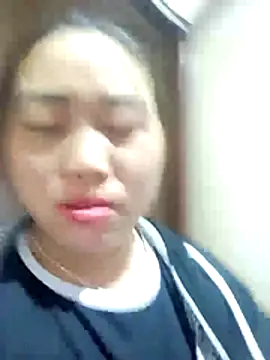 Snapshot of siki-00 chatting on October 20, 5:30 am siki-00 online show from October 20, 5:30 am