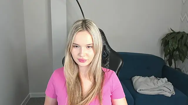 Nicoletta Cooper online show from September 19, 6:15 am