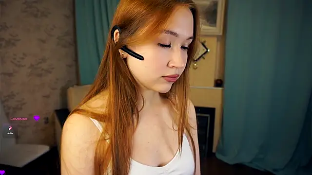 Snapshot of ShariTietge chatting on October 16, 7:37 pm ShariTietge online show from October 16, 7:37 pm