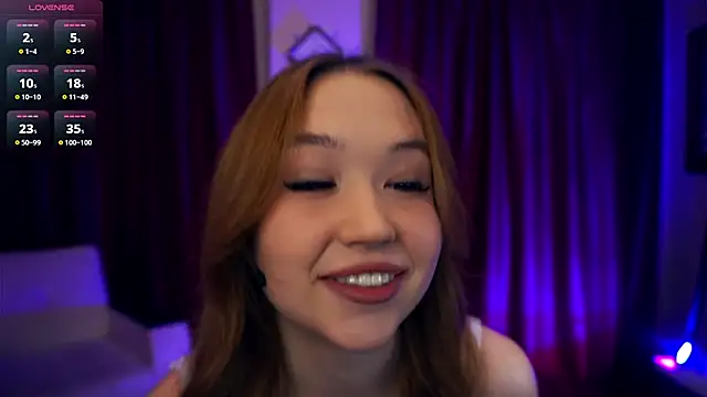 Snapshot of ShariTietge chatting on November 26, 8:10 pm ShariTietge online show from November 26, 8:10 pm