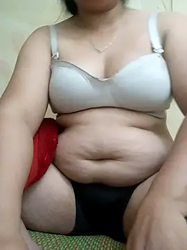 Snapshot of -Kitty-92 chatting on September 29, 12:05 am -Kitty-92 online show from September 29, 12:05 am