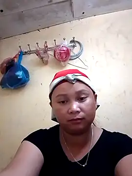 Snapshot of -Kitty-92 chatting on October 14, 11:05 pm -Kitty-92 online show from October 14, 11:05 pm