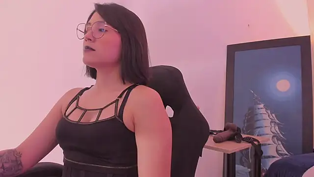 Snapshot of AnnaraLein chatting on November 1, 3:30 am AnnaraLein online show from November 1, 3:30 am