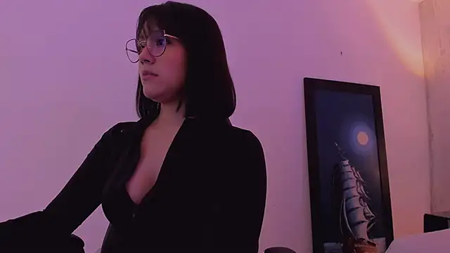 Snapshot of AnnaraLein chatting on November 19, 3:28 am AnnaraLein online show from November 19, 3:28 am