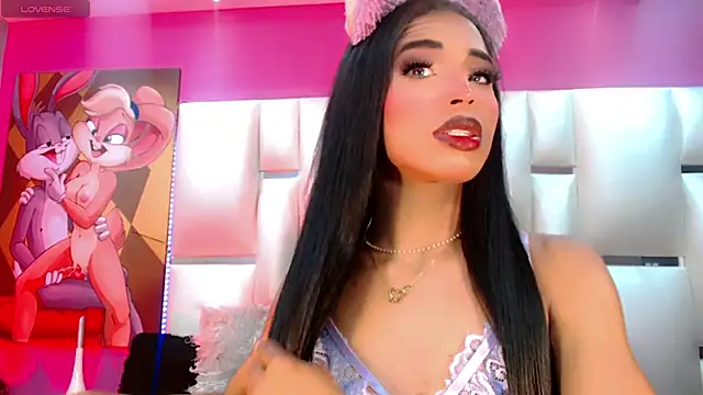 Snapshot of BabyAmatiis_ chatting on November 15, 11:18 am BabyAmatiis online show from November 15, 11:18 am