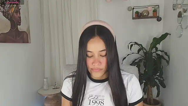 AlisxxnFx online show from September 19, 12:17 pm