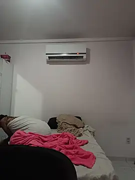 Snapshot of ApenasLys chatting on January 11, 6:24 pm ApenasLys online show from January 11, 6:24 pm