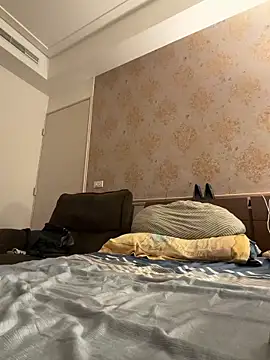 Snapshot of kaikai1335 chatting on December 22, 2:58 pm kaikai1335 online show from December 22, 2:58 pm