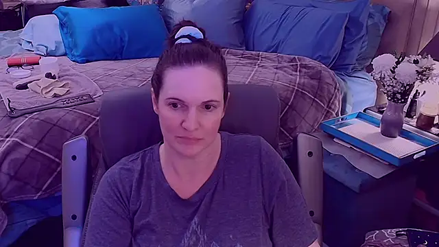 Snapshot of ninajaymes chatting on February 18, 3:31 am ninajaymes online show from February 18, 3:31 am