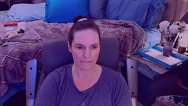 Snapshot of ninajaymes chatting on February 18, 6:37 am ninajaymes online show from February 18, 6:37 am